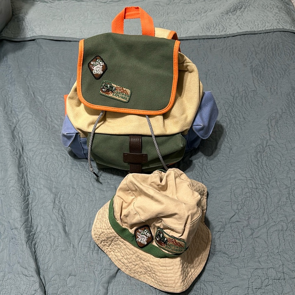 Camp bag and hat for kids